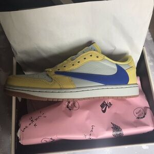 Nike Travis Scott 1 Low - Shoes Canary Yellow